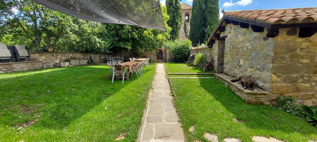 Castell De Llaes Villa Exterior photo