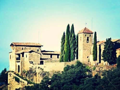 Castell De Llaes Villa Exterior photo